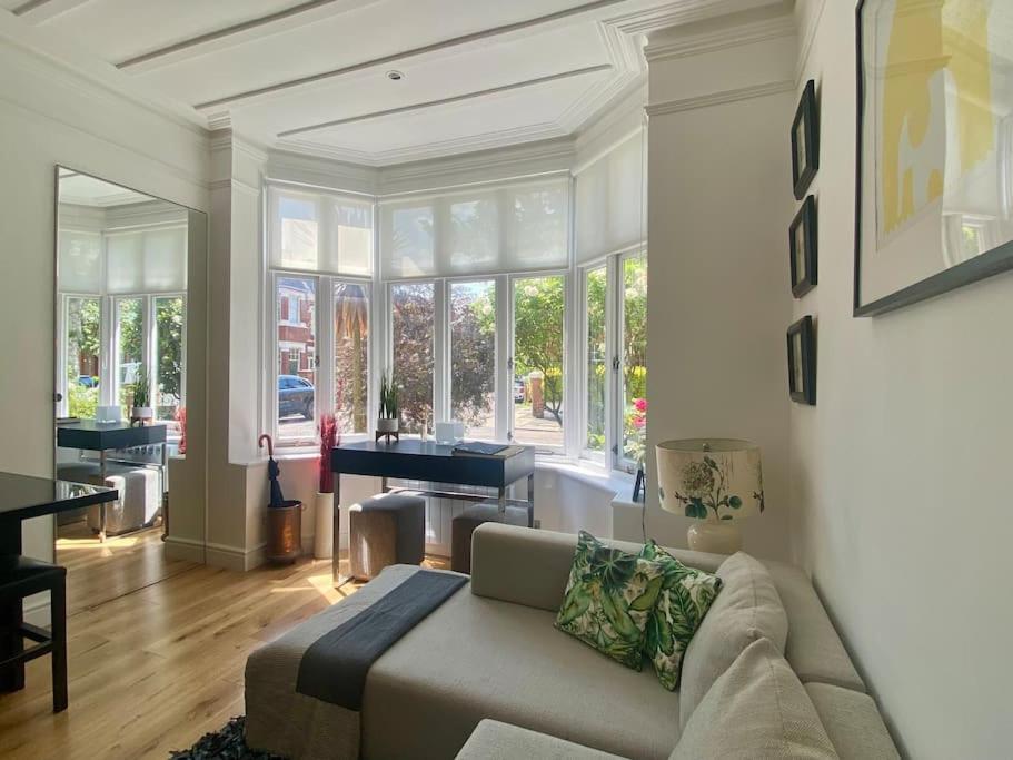 Apartament Interior Designed Flat Near Kew Botanical Gardens Londyn Zewnętrze zdjęcie
